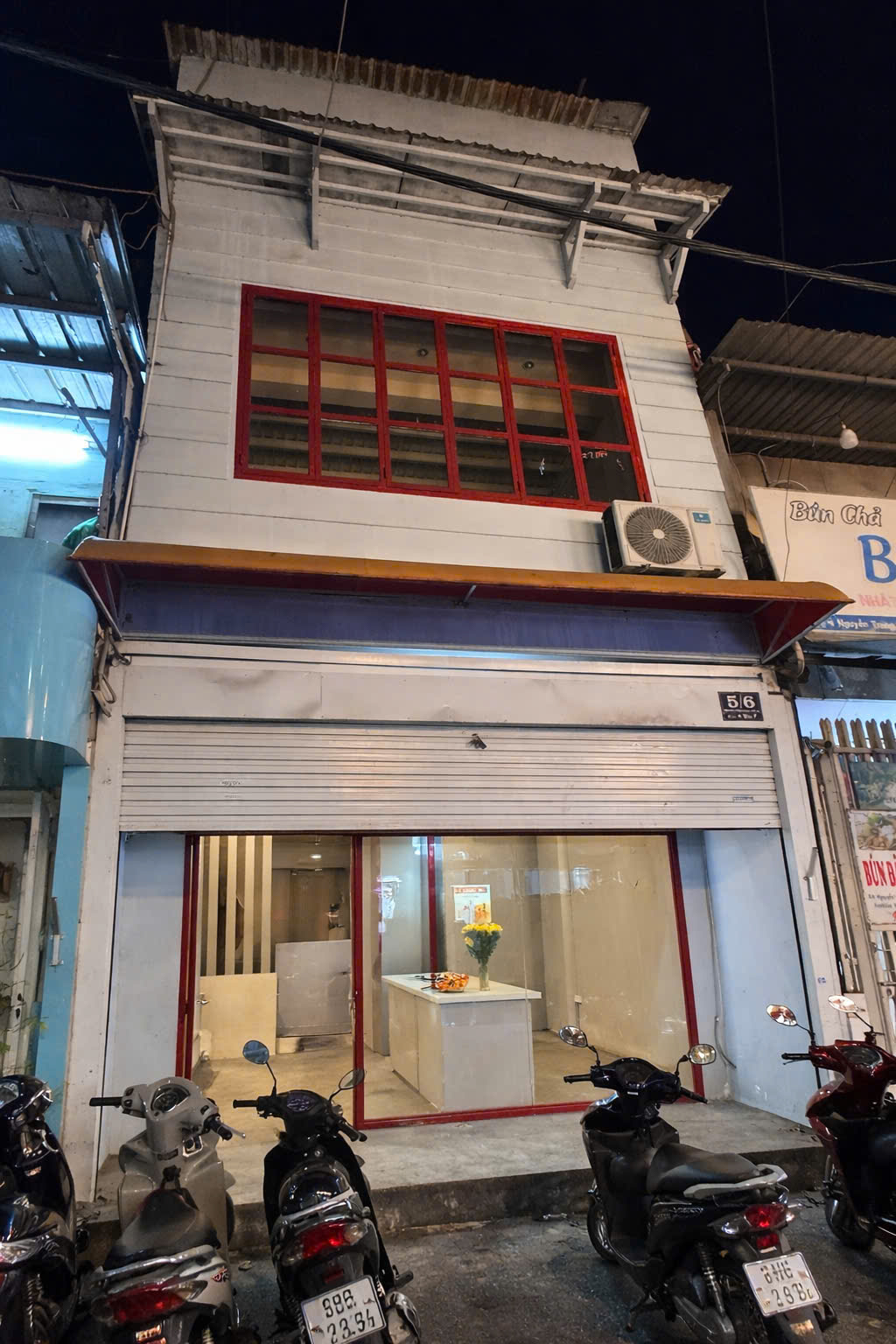 Cho Thuê Nhà Kinh Doanh 1 Trệt 2 Lầu, 68,2m2 Trung Tâm Đ.Nguyễn Trung Ngạn, P.Bến Nghé, Q.1 15993354