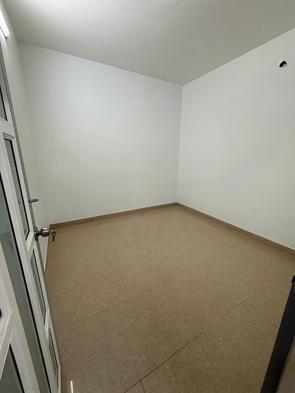 Nhà nguyên căn xinh xinh 1 lầu đường 7m gần chợ hiệp thành q12  15993359