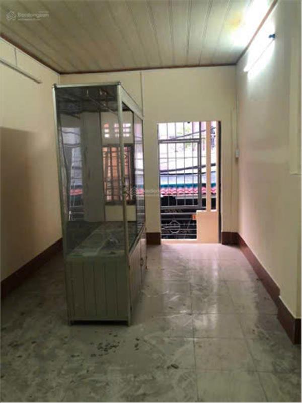 cho thuê nhà số 414/28 CMT8, P11, Q3 (hẻm thông 3m đối diện chợ Hòa Hưng cách 40m). 15993375