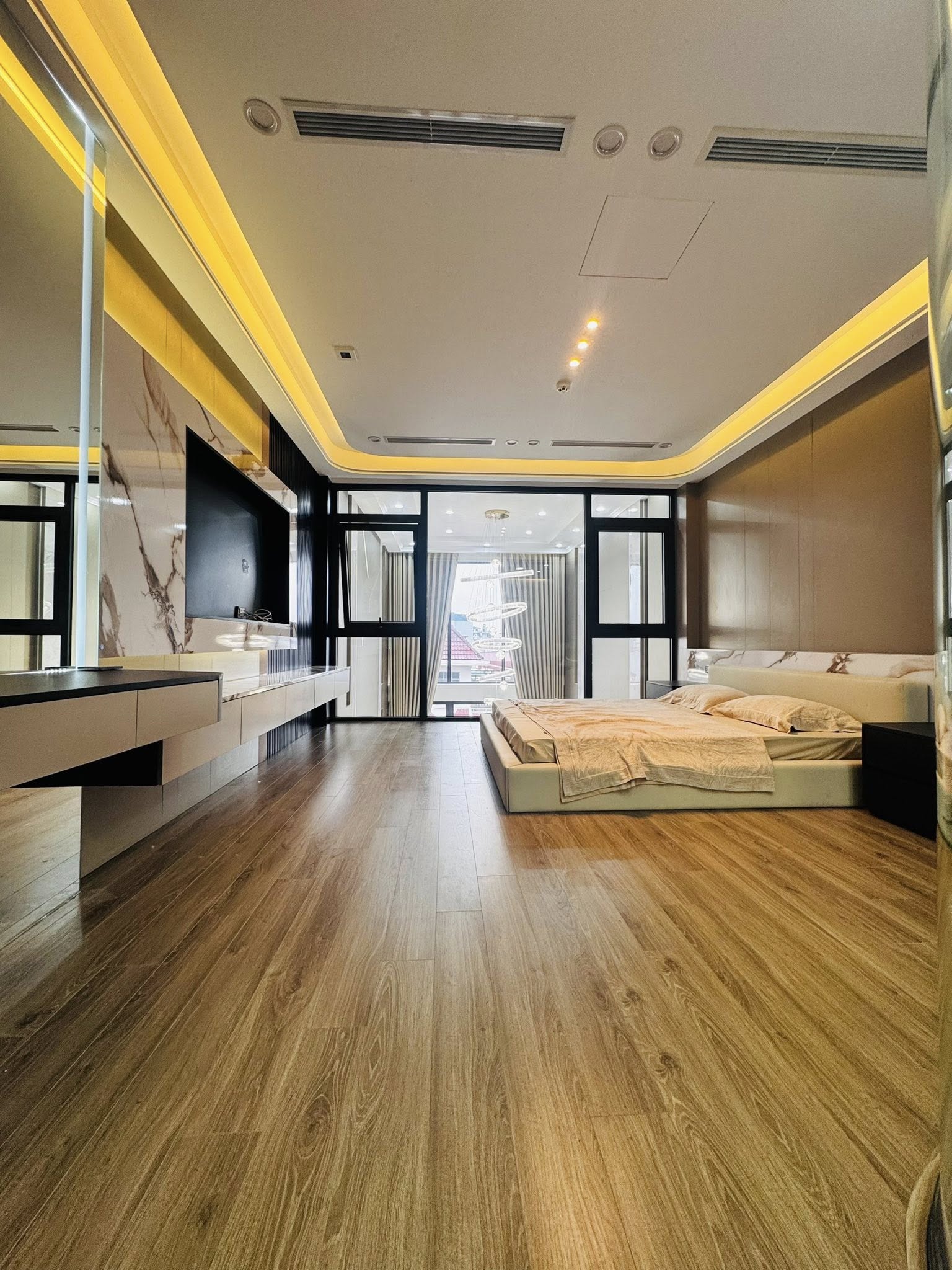 CÓ 102, MẶT PHỐ LONG BIÊN 85M2, 8T FULL NỘI THẤT, PCCC ĐẦY ĐỦ, CÓ TẦNG HẦM - 4X TỶ 15993382