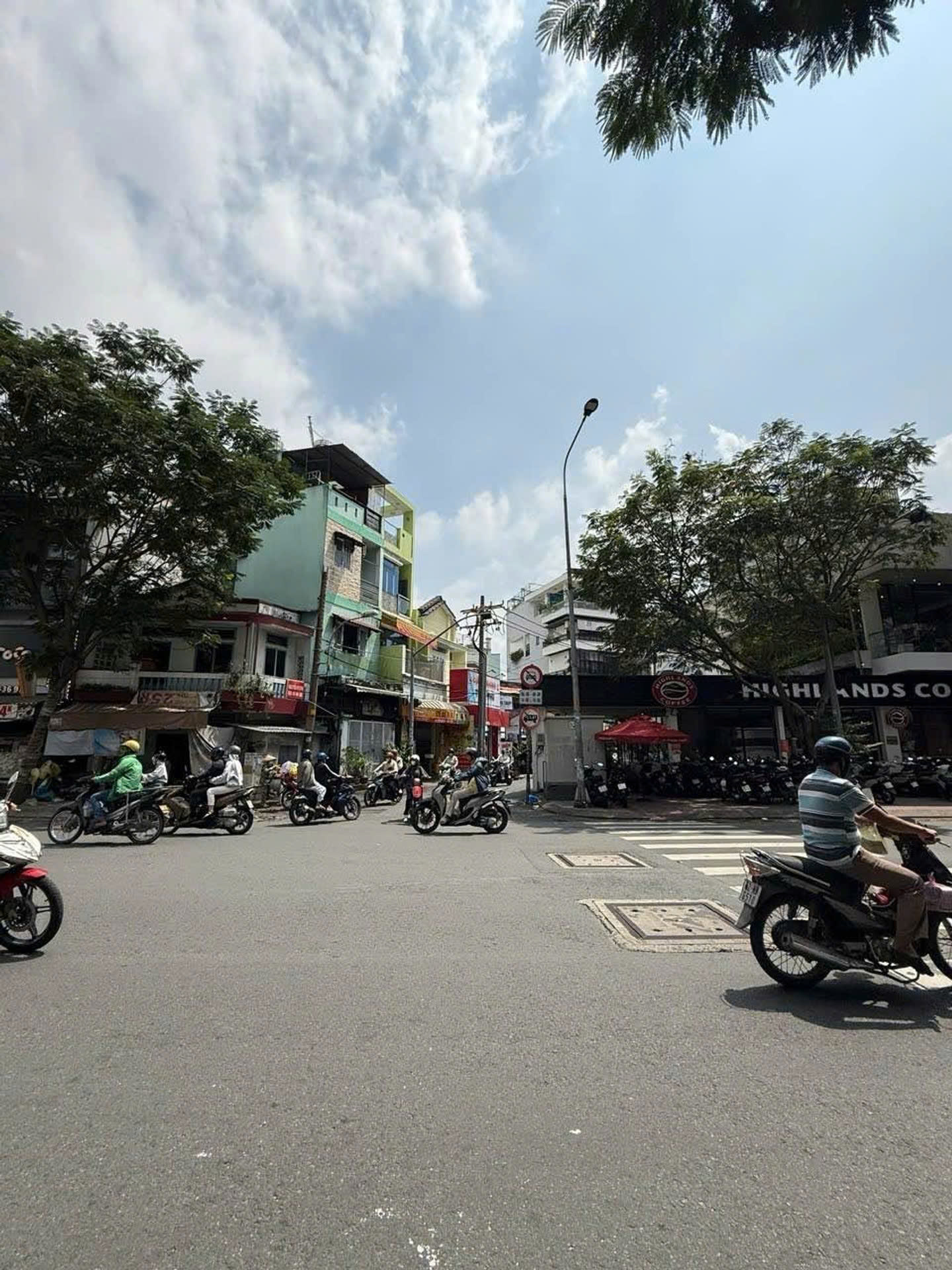 NHÀ MẶT TIỀN ĐƯỜNG 8M – SÁT NGUYỄN VĂN LUÔNG, KHU HIM LAM CHỢ LỚN,TPHCM 15993384