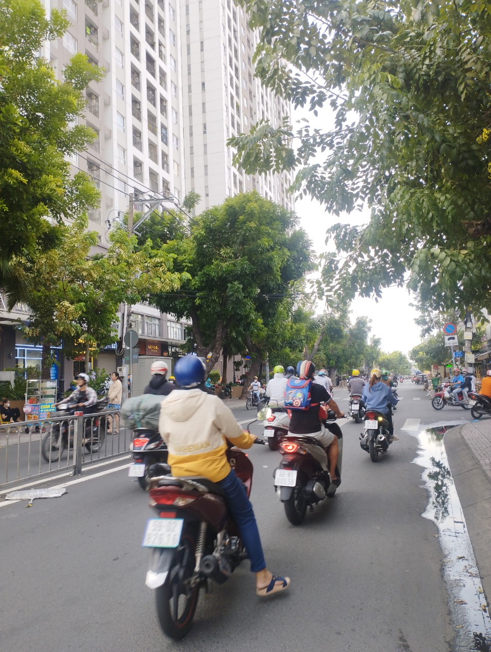 Ngộp Hòa Bình - KHu Tô Hiệu 64m2 - HXH 7m THông - 3 tầng 15993387