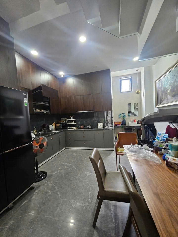 Ngộp Hòa Bình - KHu Tô Hiệu 64m2 - HXH 7m THông - 3 tầng 15993387