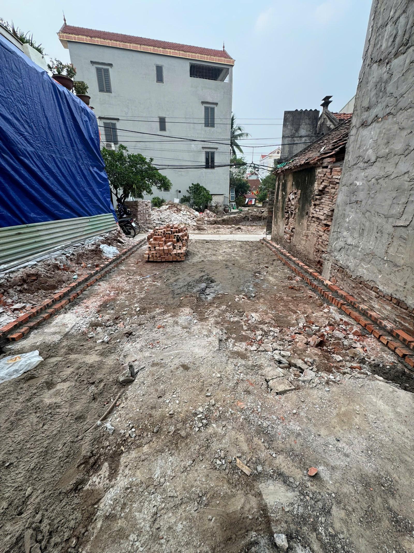 Cần bán gấp đất ĐỨC THƯỢNG, oto 100m, sát KĐT Tân Việt, Tân Tây Đô, Vành đai 4, giá đầu tư: 15993397