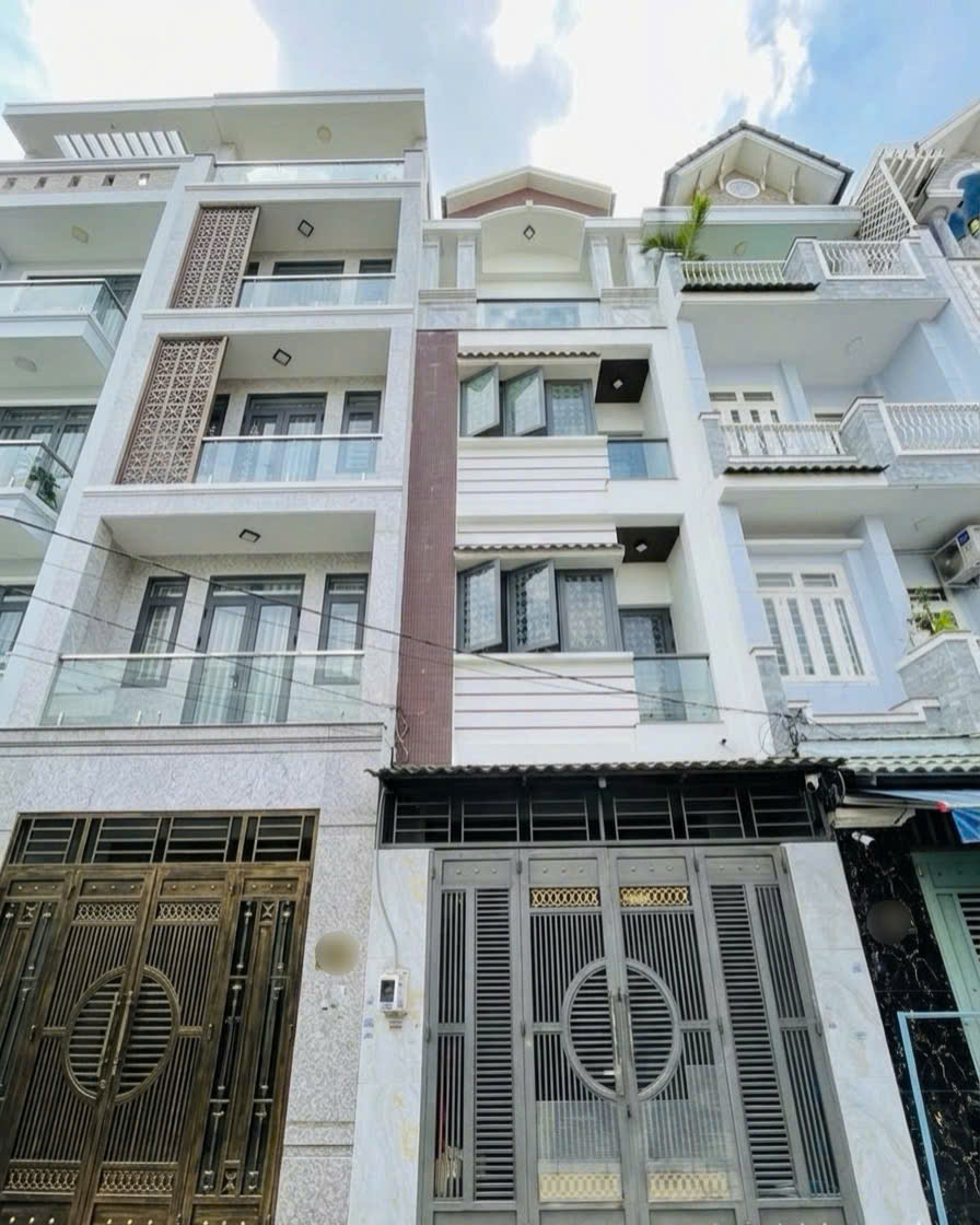 Bán nhà ngay NGÃ TƯ BỐN XÃ  đường 6m - 4 tầng - sổ vuôn A4 - CHỈ 6.x tỷ 15993399