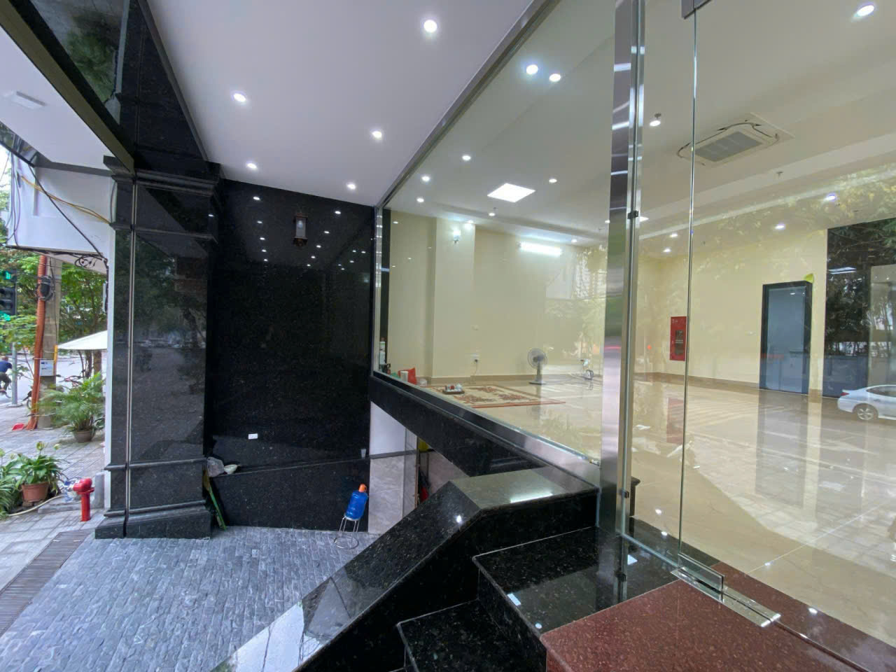 BÁN NHÀ MẶT PHỐ KHU TRUNG HÒA, GIÁ CỰC TỐT , DIỆN TÍCH 100M, CHỈ NGOÀI 40 TỶ 15993400