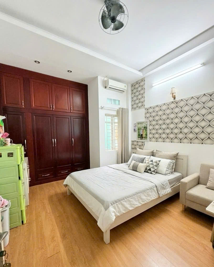 Bán nhà Đường Số 4, BHH, Bình Tân - 3 tầng - 72m2(4x18m) - giáp Tân Phú - chỉ 7 tỷ(tl) 15993426