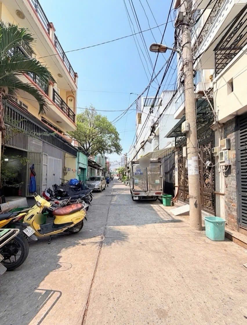 Bán nhà Đường Số 4, BHH, Bình Tân - 3 tầng - 72m2(4x18m) - giáp Tân Phú - chỉ 7 tỷ(tl) 15993426