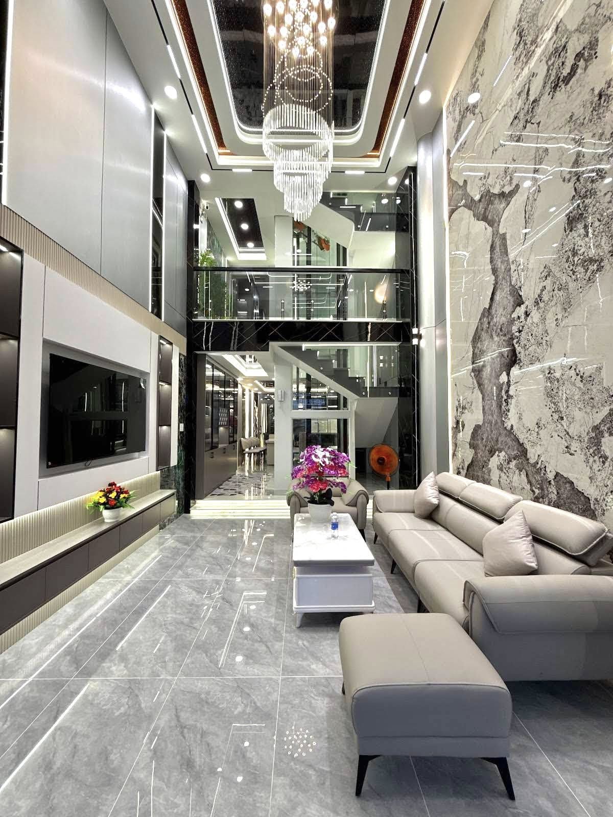 Bán nhà 6 tầng thang máy Hoàng Hoa Thám, Ba Đình, nhà xây mới, sẵn nội thất, 38m, 11.3 tỷ 15993432