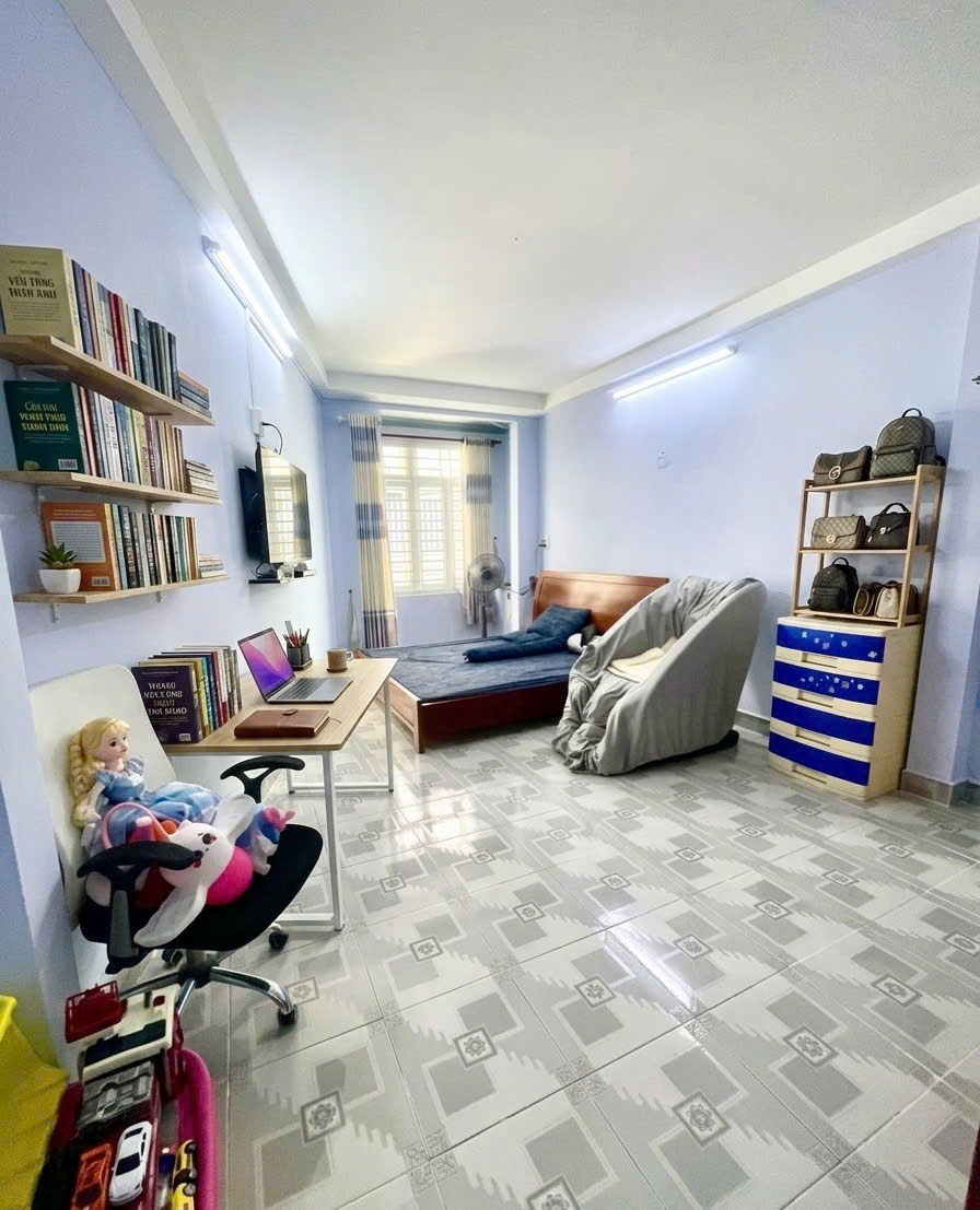 Nhà Đường B3 Tây Thạnh - DTSD 120 m2 - 3 tầng - chỉ nhỉnh 6 tỷ - hxh 15993479