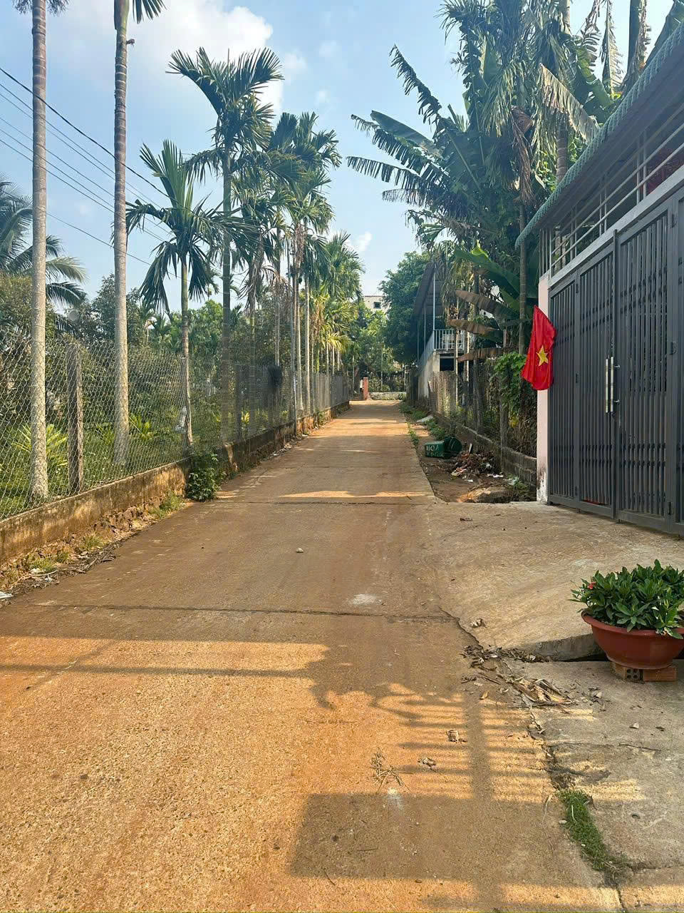 GIA ĐÌNH CẦN BÁN NHANH LÔ ĐẤT ĐẸP NGAY NHÀ THỜ CƯ SUÊ – GIÁ TỐT CHỈ 799 TRIỆU - ĐẮK LẮK 15993482