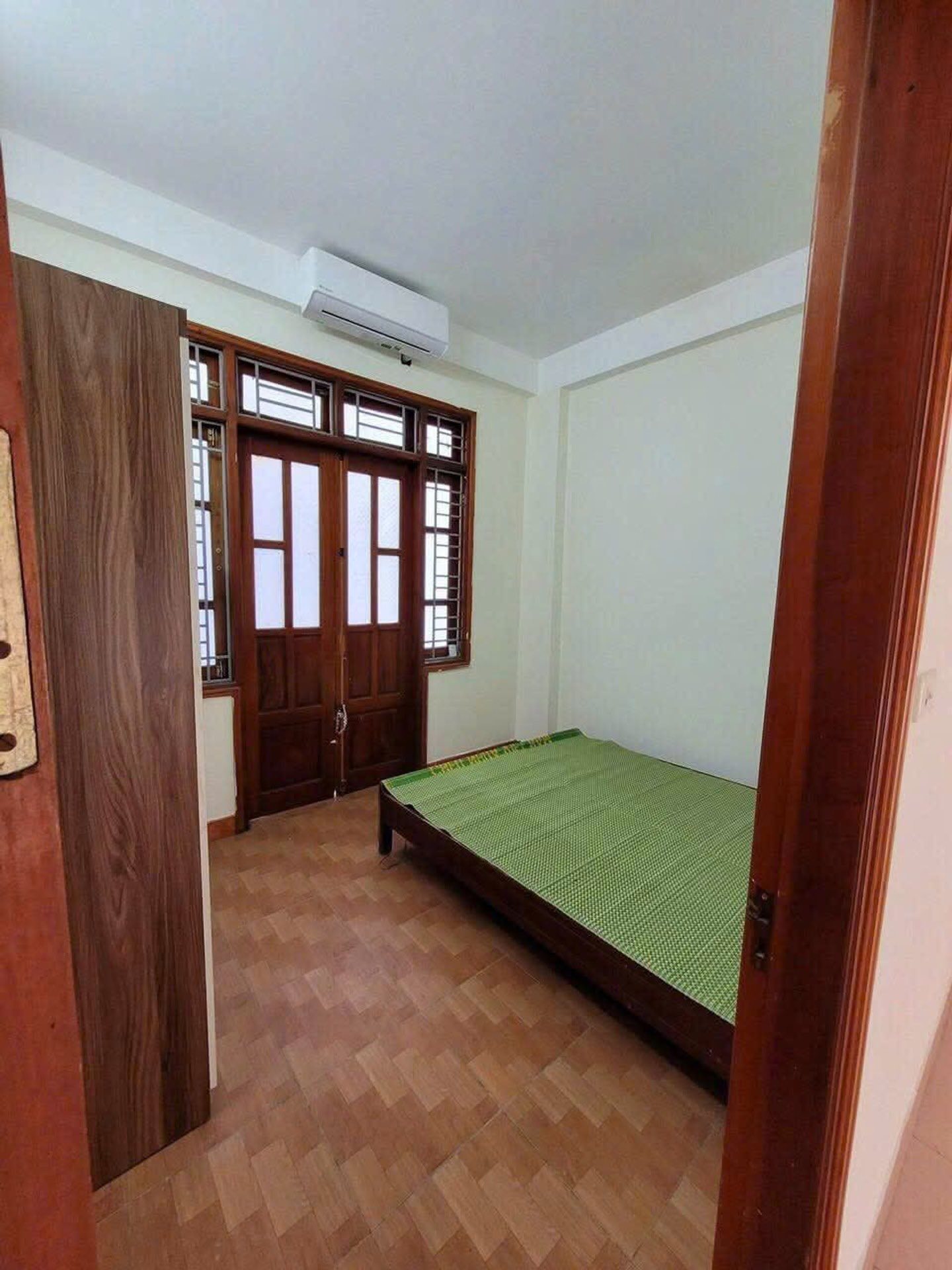 BÁN ĐẤT TẶNG NHÀ NHANH TAY THÌ KỊP CHẬM TÂY THÌ MẤT  15993494