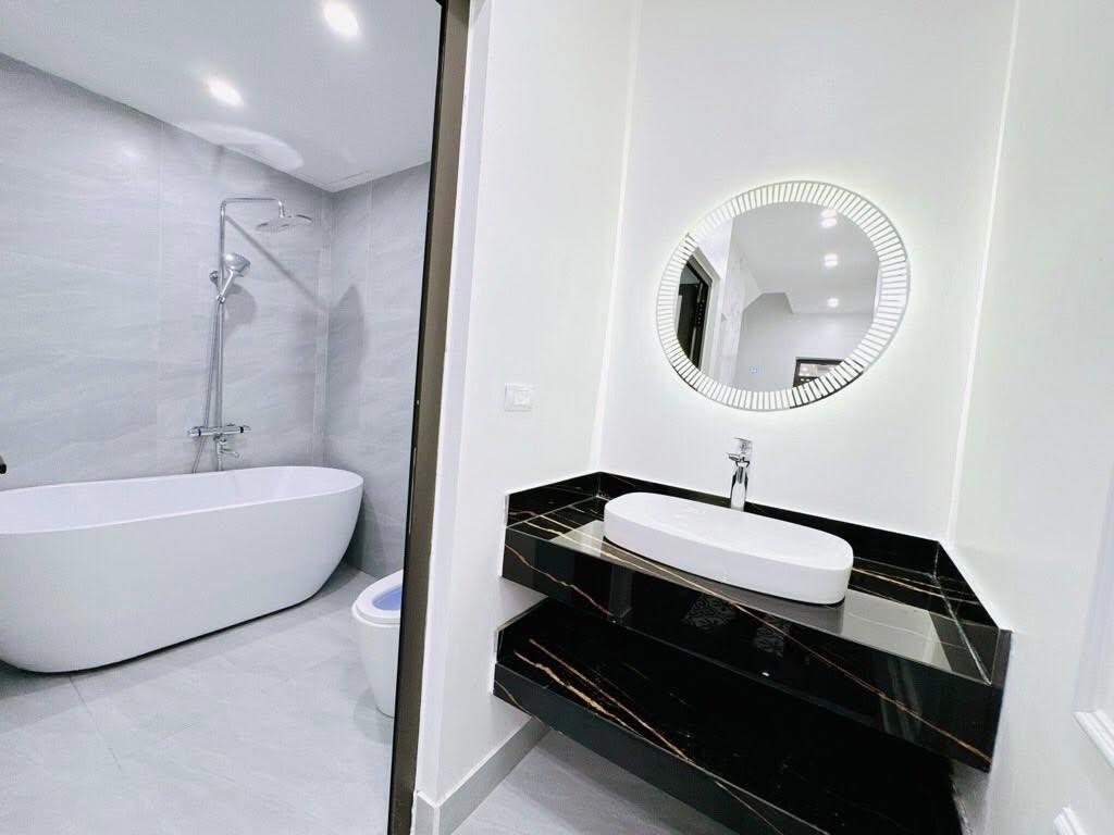 🔥🔥🔥🔥 BÁN NHÀ SÀI ĐỒNG - THANG MÁY - 2M RA PHỐ - GIÁ CHƯA ĐẾN 9 TỶ 🔥🔥🔥🔥 15993489