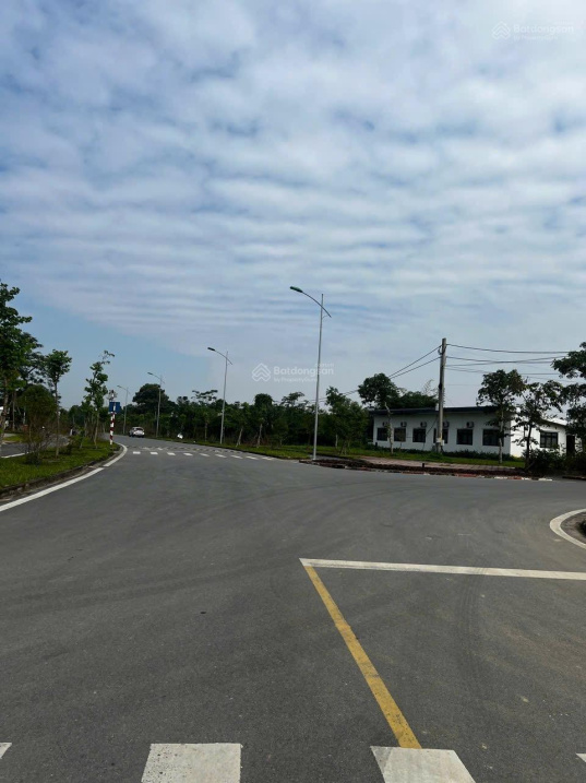 Cực hiếm  lô 142m2, Đồng Trúc, Hoà Lạc. Gần CNC, DHFPT, kinh doanh. Giá rẻ hơn TT 3 giá 15993495