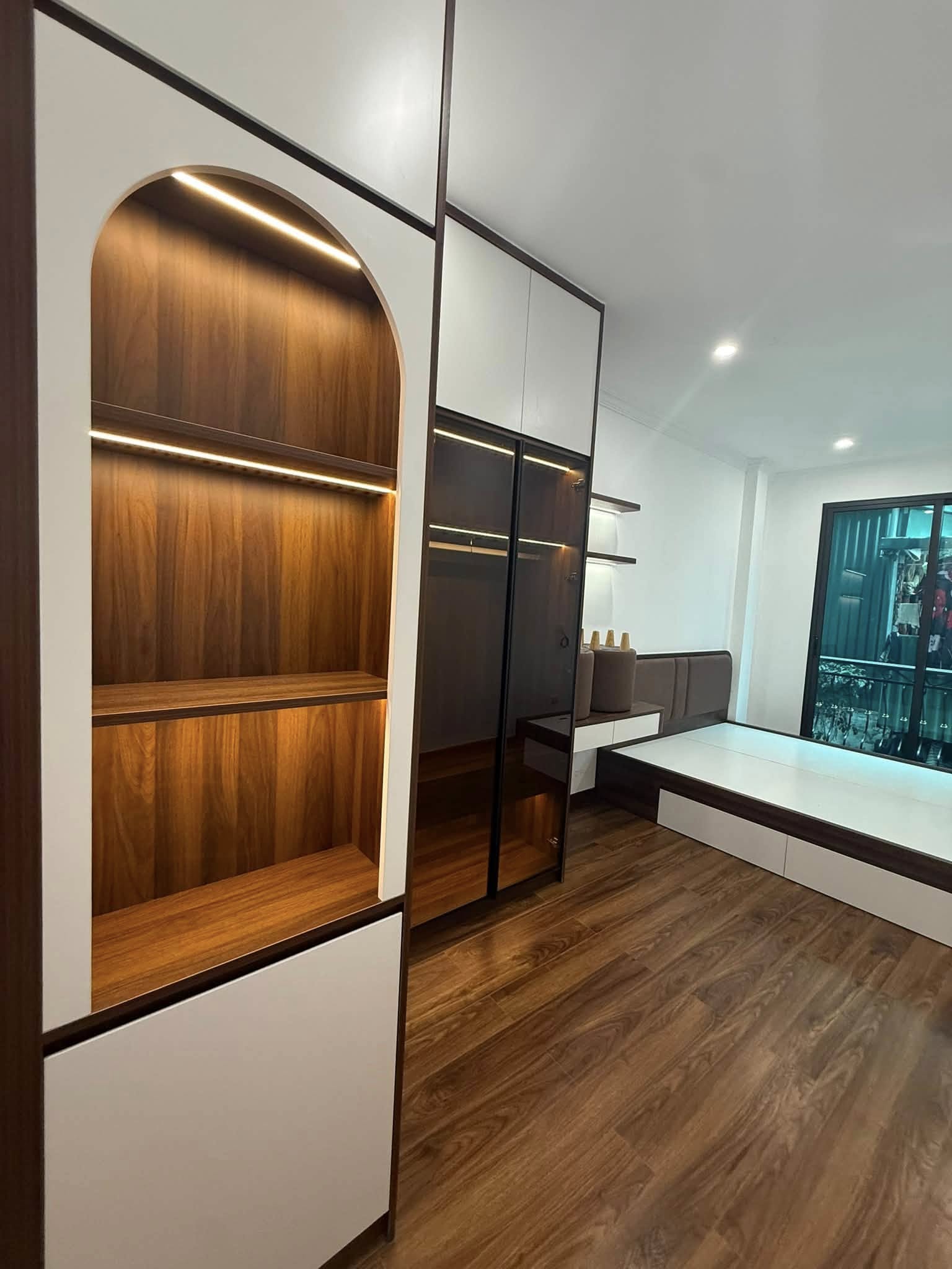 TRUNG TÂM BA ĐÌNH PHỐ KIM MÃ 33M 6T THANG MÁY NHỈNH 10 TỶ NGÕ THÔNG CÁC NGÃ 15993514