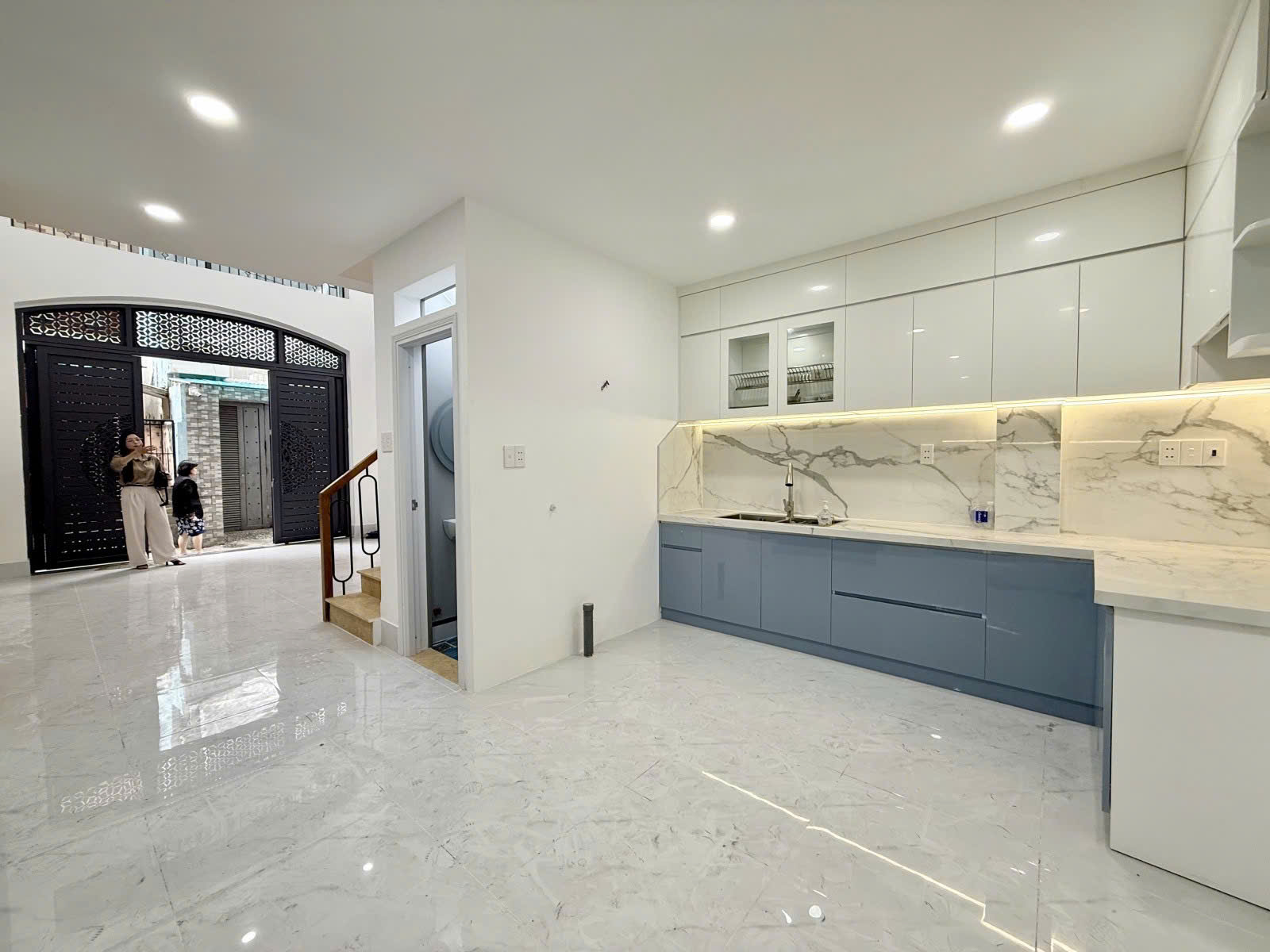 Bán Nhà Quận 3 - Lê Văn Sỹ - Hẻm Xe Hơi Sát Nhà - 48M - 3PN - Nhỉnh 8 Tỷ 15993532