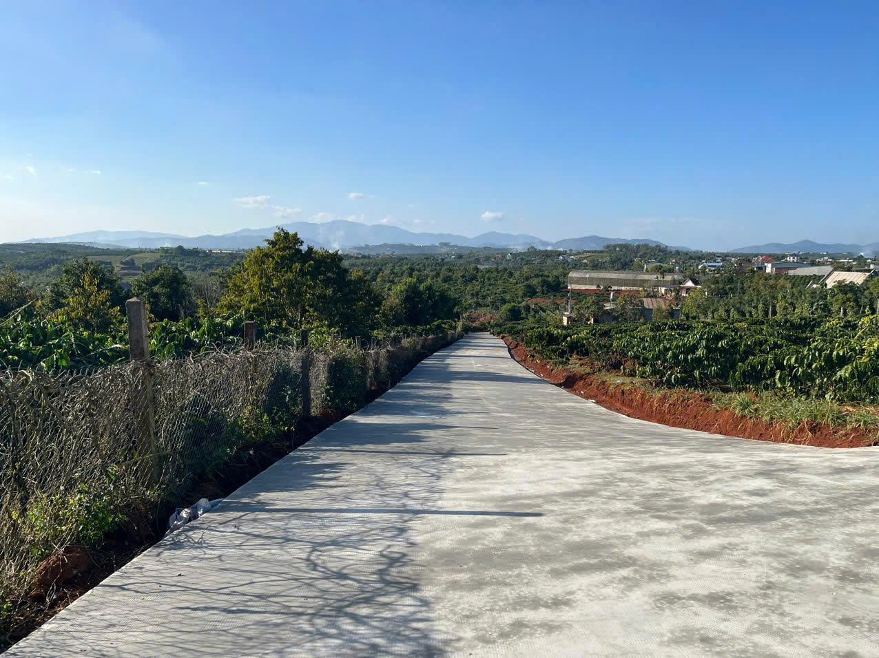 CHÍNH CHỦ CẦN BÁN LÔ ĐẤT CÓ VỊ TRÍ ĐẸP TẠI XÃ TÂN HÀ - LÂM HÀ - LÂM ĐỒNG 15993536