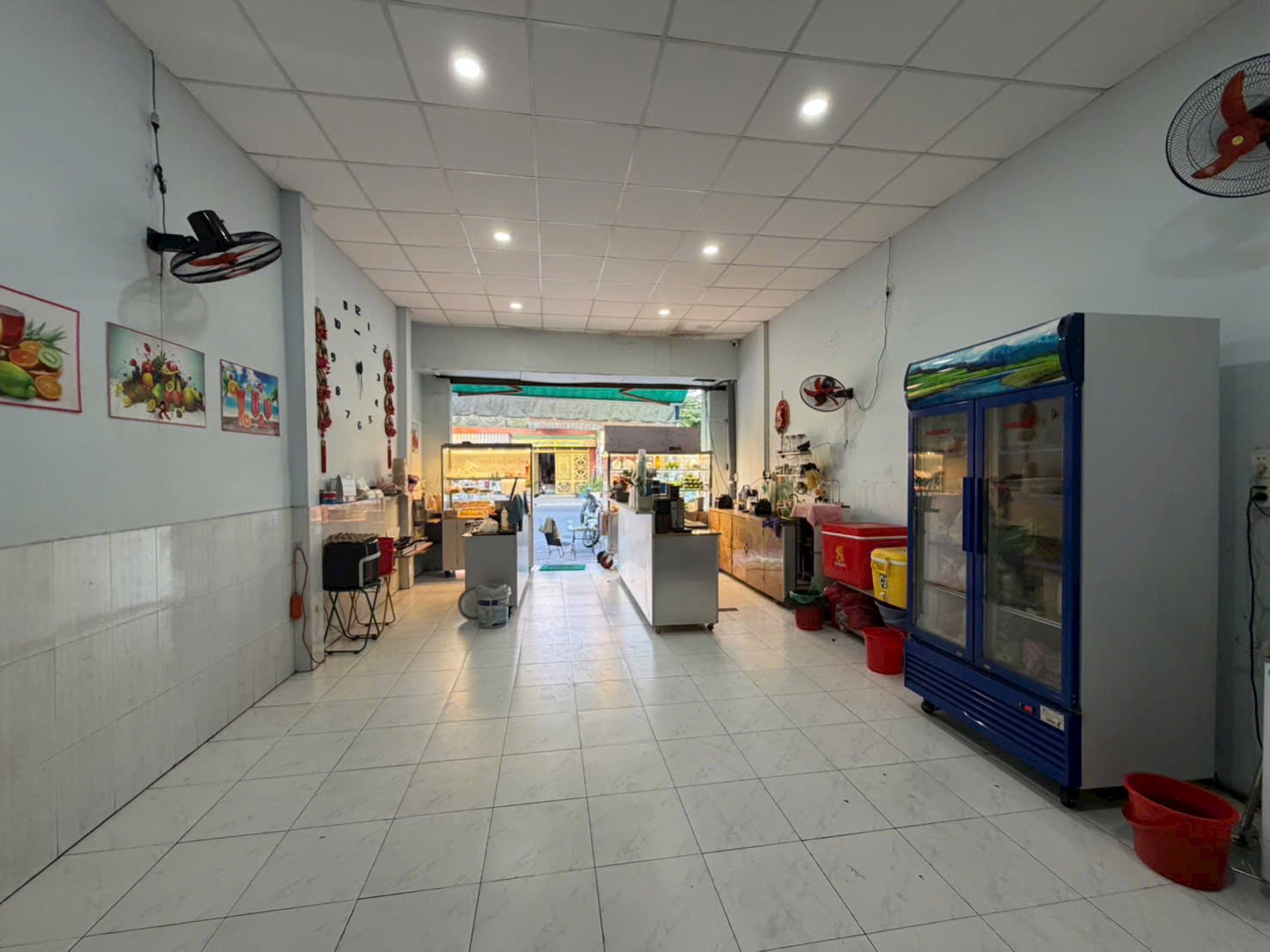 CẦN SANG NHƯỢNG LẠI MẶT BẰNG - HIỆN ĐANG KINH DOANH SINH TỐ, NƯỚC TRÁI CÂY 15993537