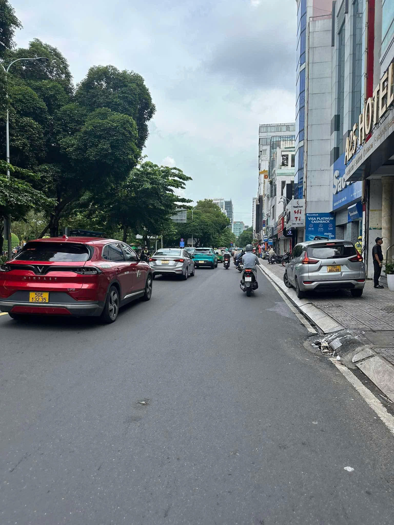 Bán nhà Mặt tiền Hai Bà Trưng - giao Võ Thị Sáu, 4x26m, 4 Tầng - 8PN, HĐT 100tr, 68 Tỷ. 15993573