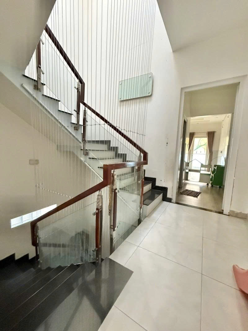 Bán nhà Mặt tiền Hai Bà Trưng - giao Võ Thị Sáu, 4x26m, 4 Tầng - 8PN, HĐT 100tr, 68 Tỷ. 15993573