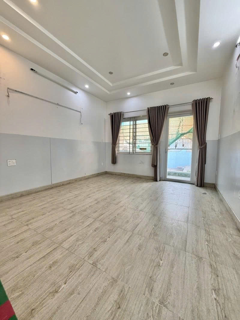 Bán nhà Mặt tiền Hai Bà Trưng - giao Võ Thị Sáu, 4x26m, 4 Tầng - 8PN, HĐT 100tr, 68 Tỷ. 15993573