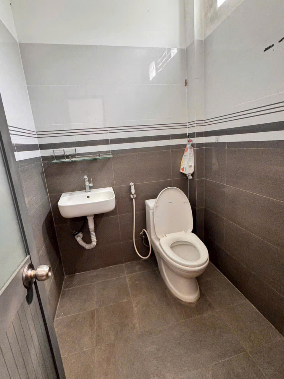 CHO THUÊ NHÀ HẺM 10/3 ,  VÀNH ĐAI BUÔN MA THUỘT, ĐẮKLẮK 15993581