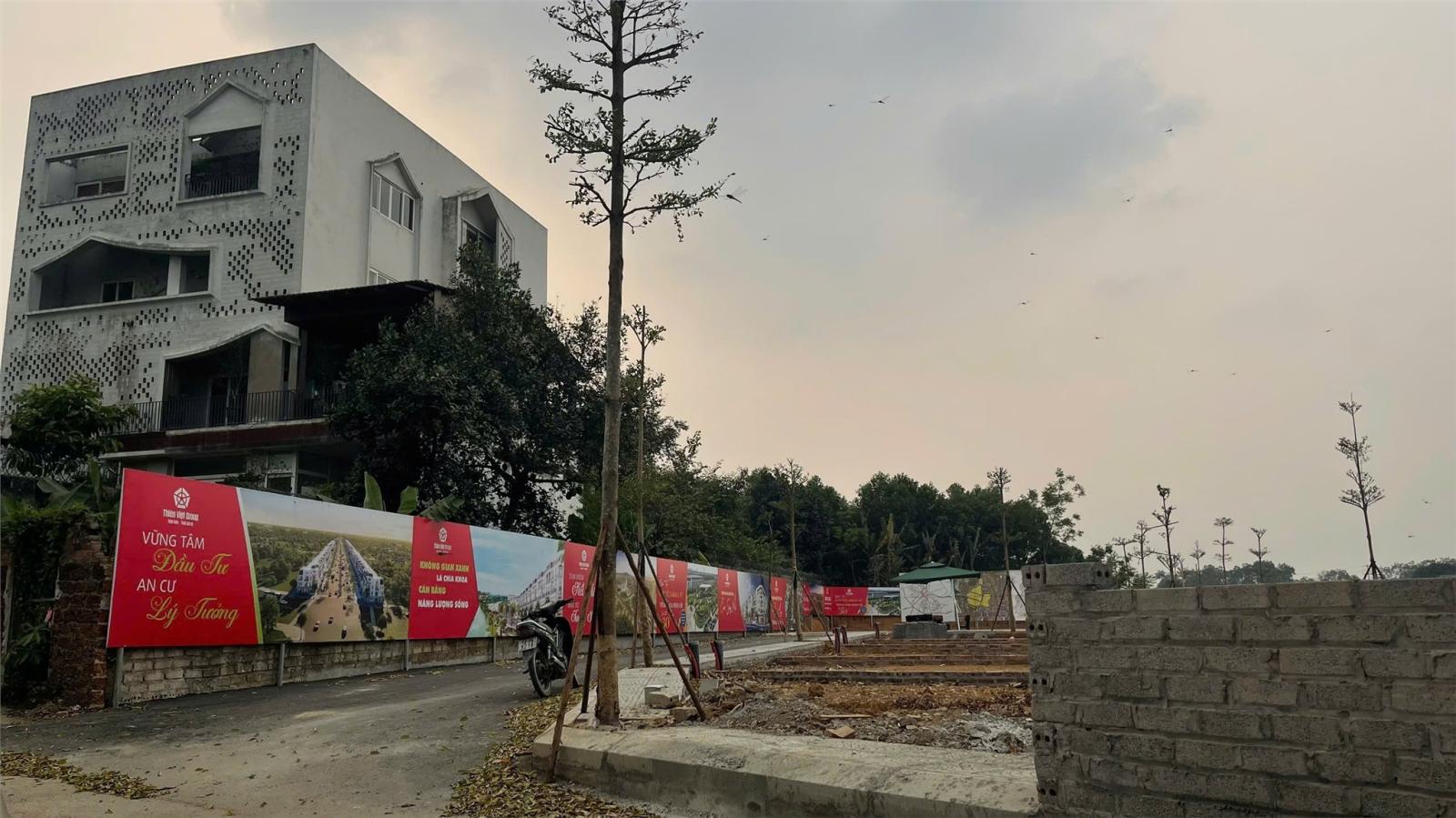 Cơ hội cuối cùng lô đất 100m2 gần Tân Xã, khu vực trung tâm Hòa Lạc. Phù hợp xây trọ, đầu tư sinh 15993593