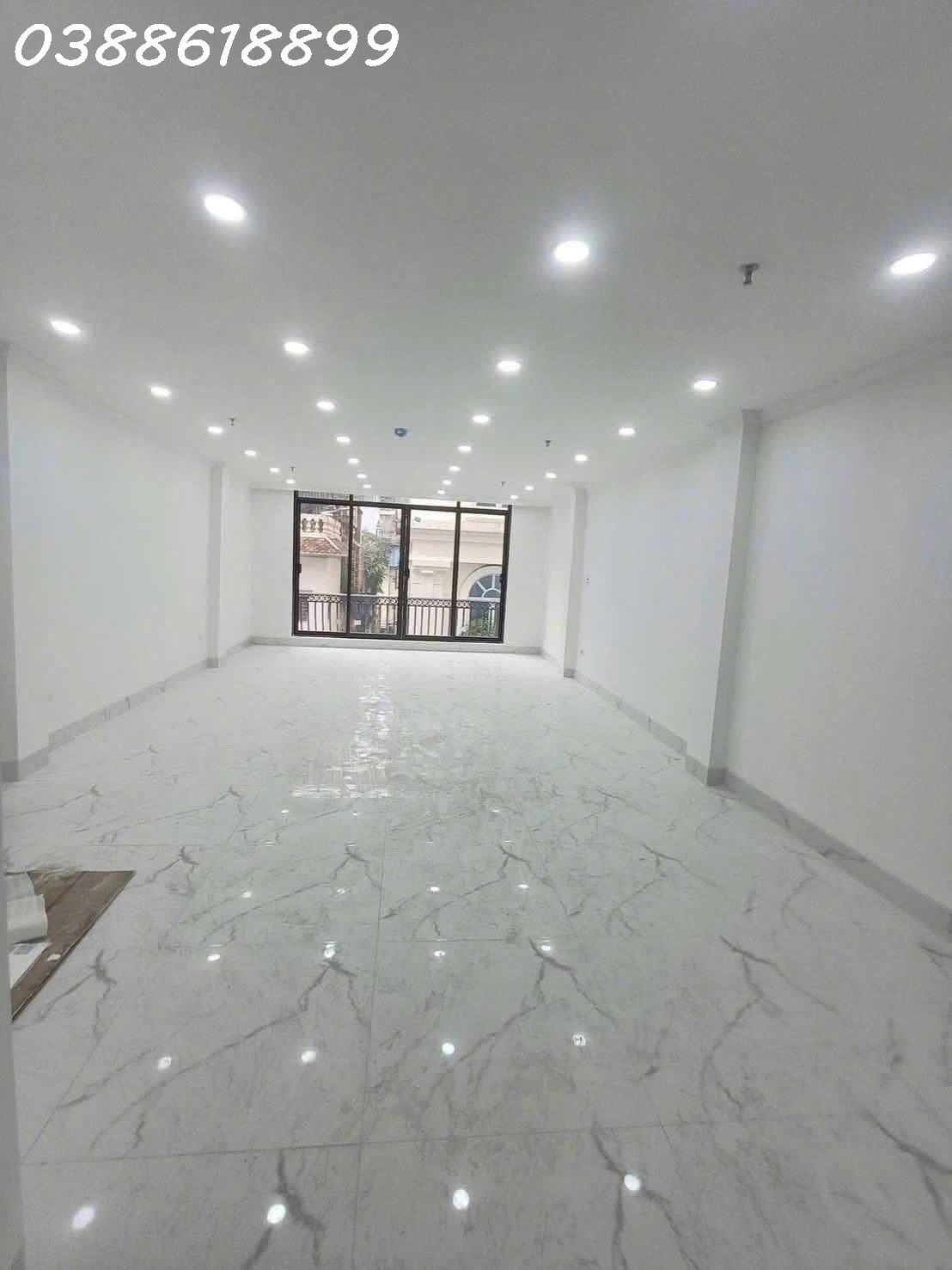 🏡 BÁN TOÀ VĂN PHÒNG NGUYÊN HỒNG - ĐỐNG ĐA - 75M2 - MT 5M - 9 TẦNG TM - VỈA HÈ - GIÁ 39.9 TỶ 15993598