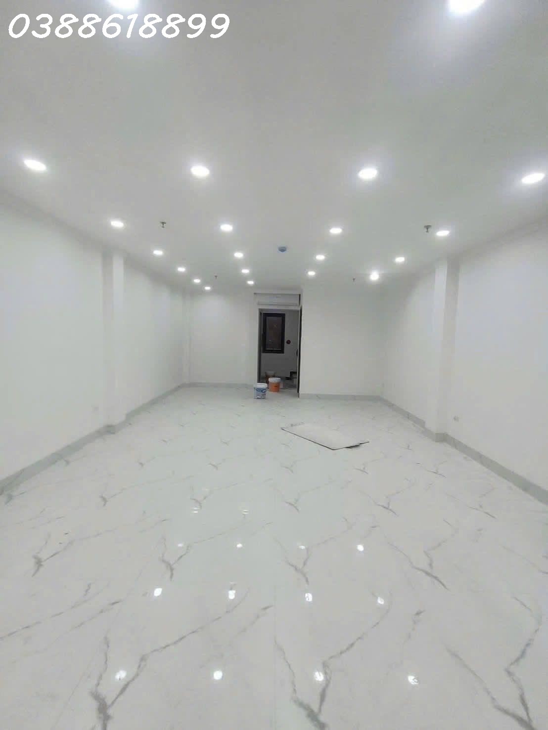 🏡 BÁN TOÀ VĂN PHÒNG NGUYÊN HỒNG - ĐỐNG ĐA - 75M2 - MT 5M - 9 TẦNG TM - VỈA HÈ - GIÁ 39.9 TỶ 15993598