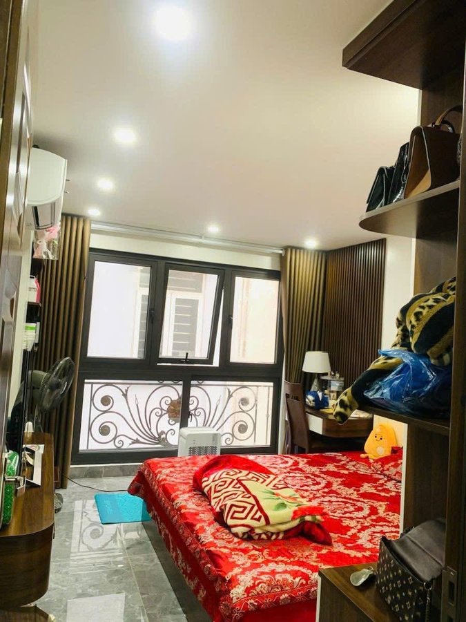 Bán Nhà Phan Văn Trường. Cầu Giấy. Thang Máy. 2 Mặt Ngõ. Ô Tô. DT 35m2. Giá 20.6 Tỷ. 15993661