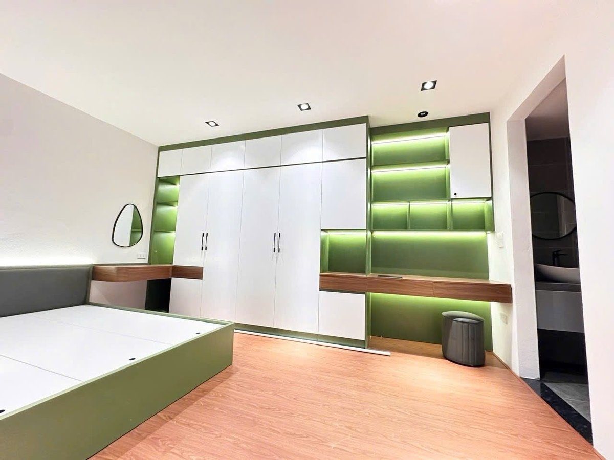 SIÊU PHẨM BỒ ĐỀ, 5 TẦNG, MT 4.5M Ô TÔ ĐỖ CỔNG - FULL NỘI THẤT - CHỈ NHỈNH 8 TỶ 15993689