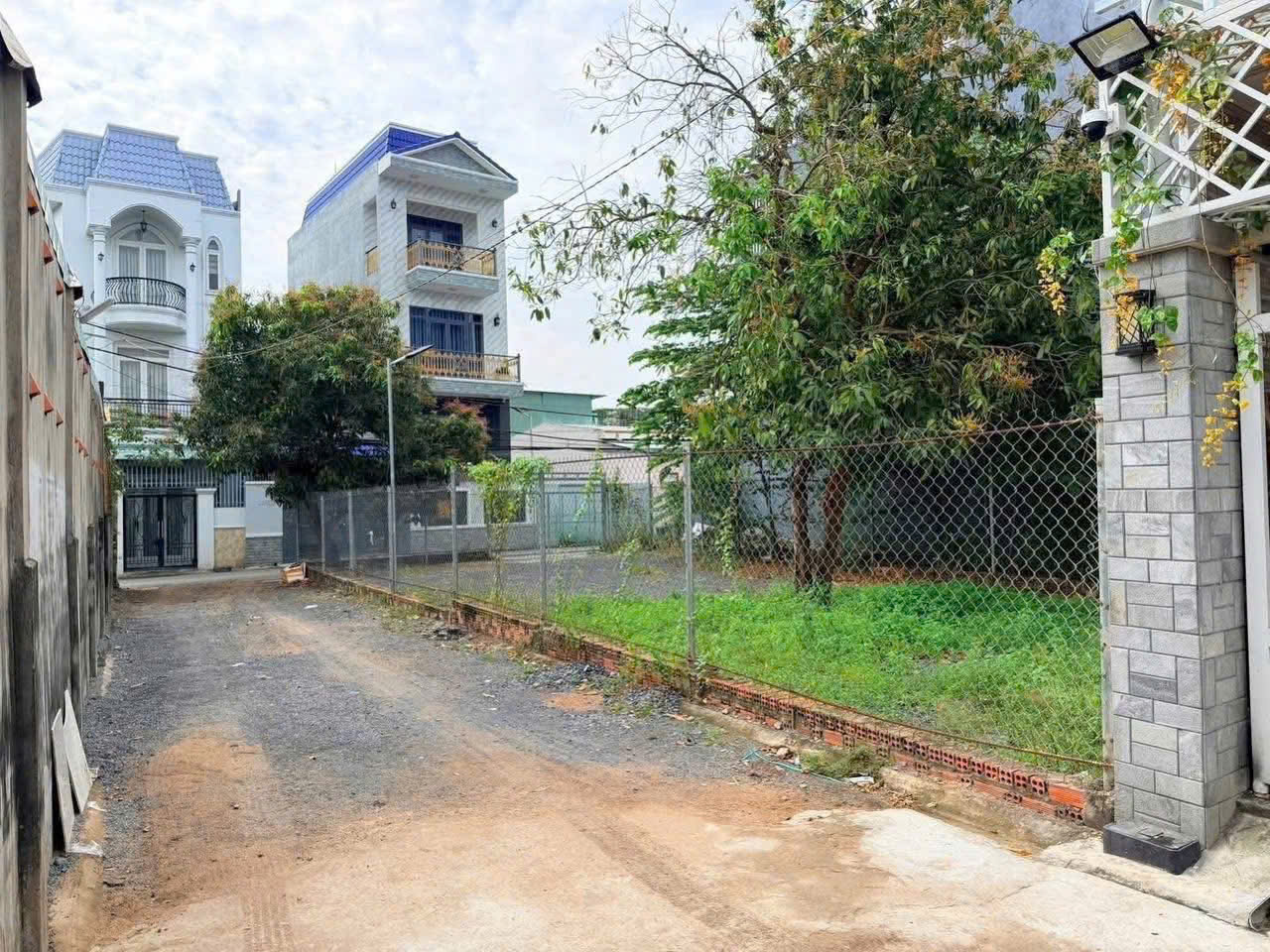 Bán đất 65m2 sổ riêng thổ cư đường ô tô (P. Hiệp Hoà) chỉ 3,3 tỉ 15993730