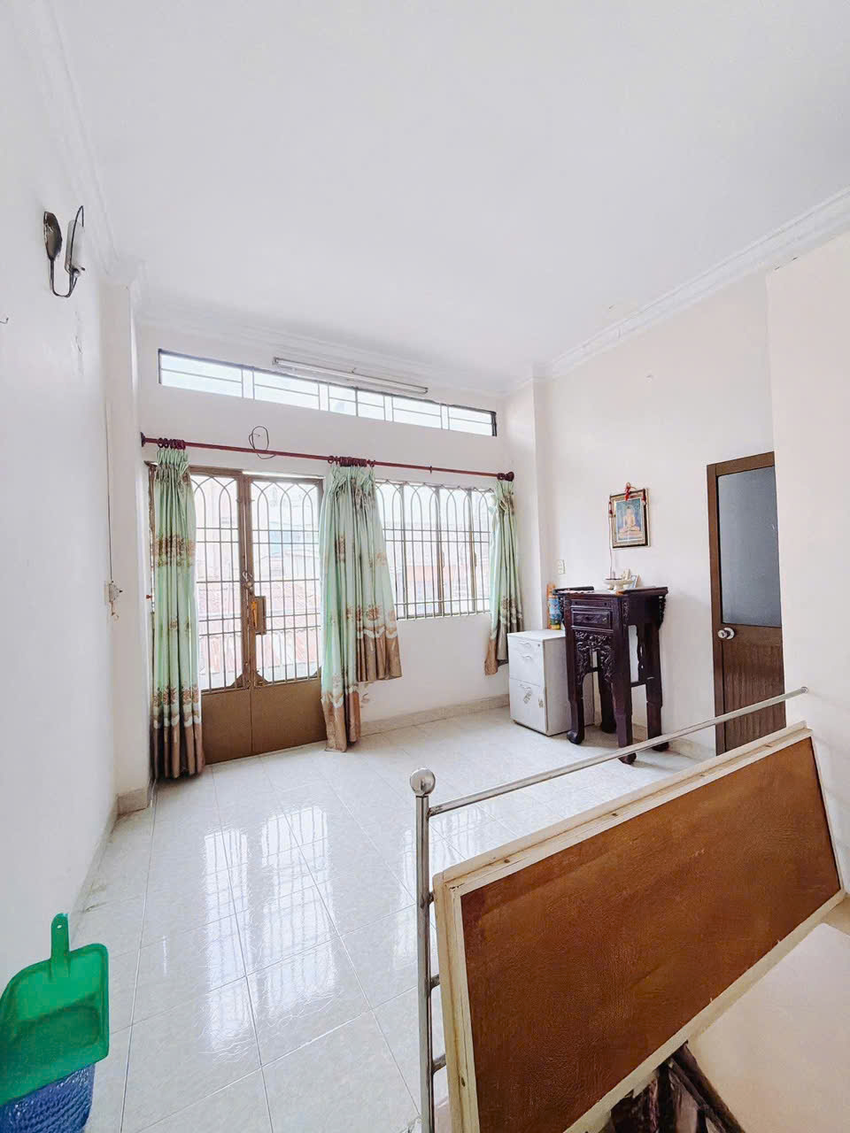 BÁN NHÀ ĐƯỜNG XÓM CHIẾU, QUẬN 4, HỒ CHÍ MINH. 15993733