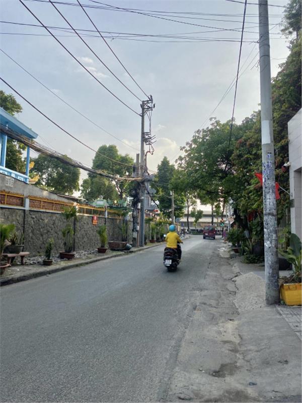 6,9 Tỷ - HXH Quang Trung đối diện GARA OTO - Nhà 5 Tầng - HĐT 17tr/tháng 15993742