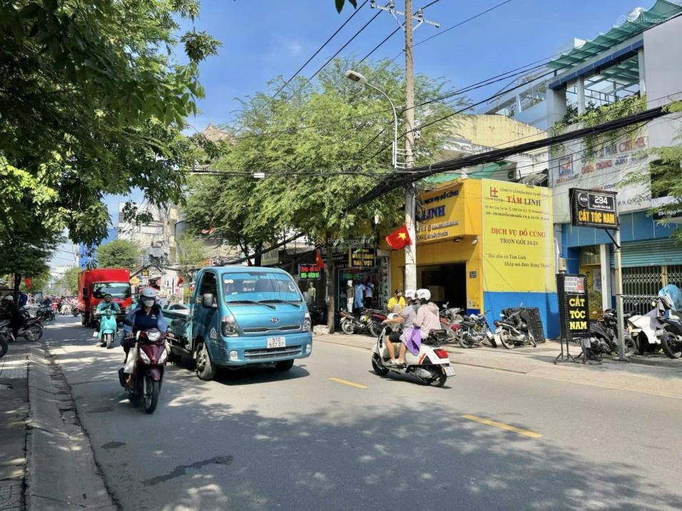 Mặt tiền Nguyễn Văn Khối P8 đoạn CV Làng Hoa, DT 4x25. Dòng tiền 24tr/tháng. Giá 14,2tỷ TL 15993745