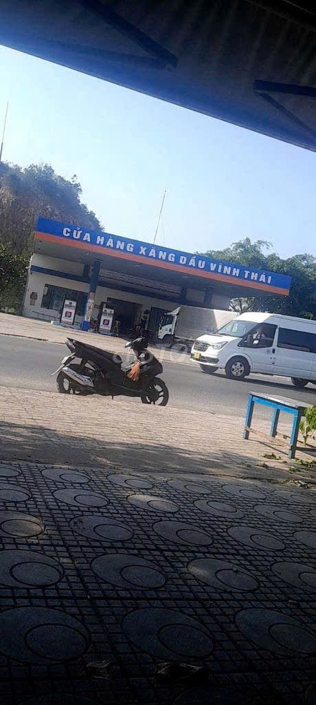 NHÀ VƯỜN KIÊM BÃI GỬI XE 15993748