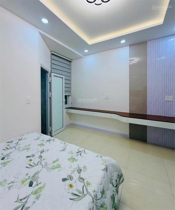 Mặt tiền Trần Bá Giao ngay cầu sắt Nguyễn Thái Sơn P5 (4,6x15m) CN 67m2. Giá 8,5 tỷ có bớt 15993750