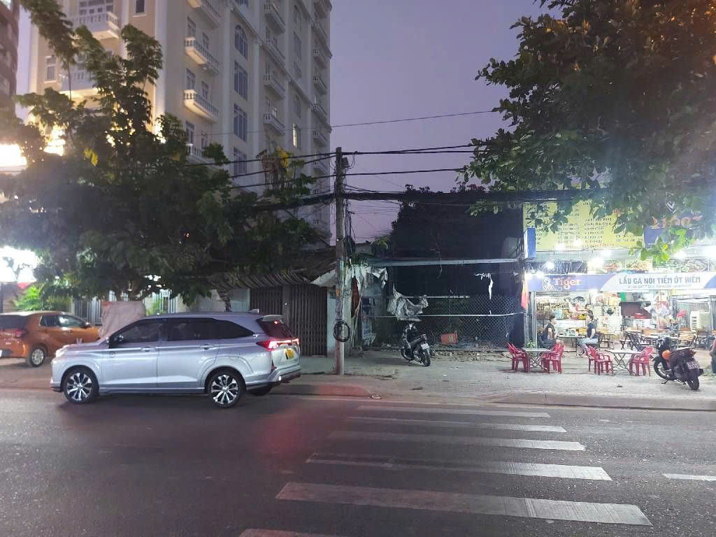 Quận 7, Lô Đất 750m2 Mặt Tiền Hoàng Quốc Việt, 2 Lối Đi, Giá Chào 115 tỷ 15993781