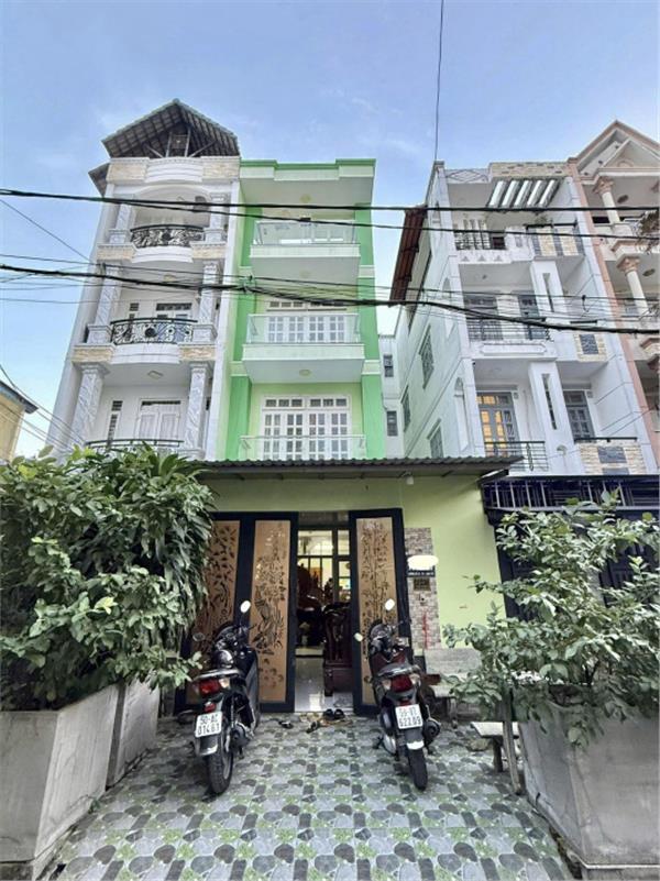 Nhà khu biệt thự Làng Hoa - Nguyễn Văn Khối - DT 5x17m - Nhà 4 tầng - 9,9 tỷ còn TL 15993791