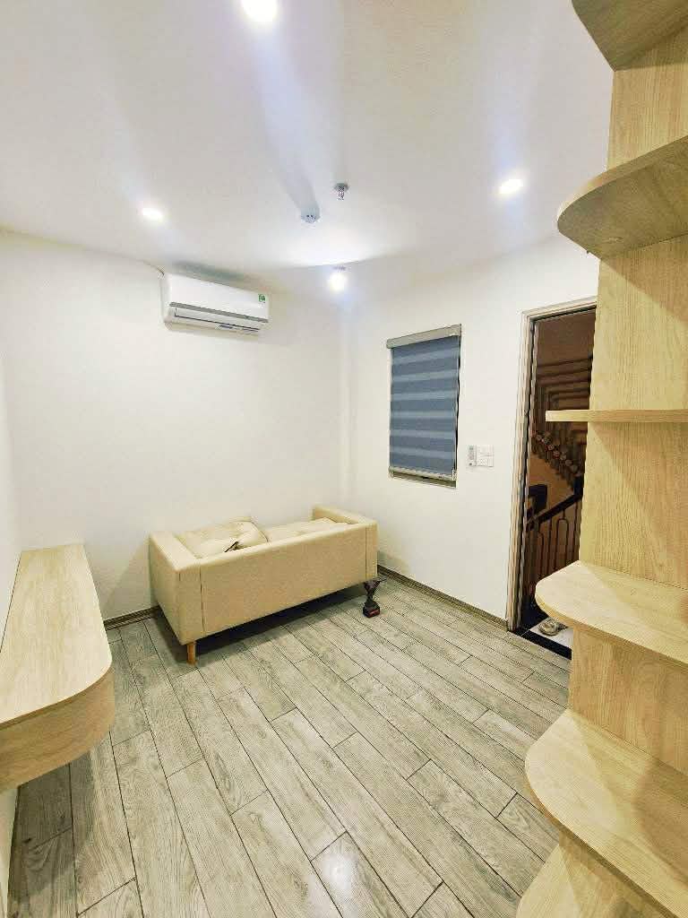 BÁN GẤP NHÀ HOÀNG HOA THÁM TT BA ĐÌNH GIÁP RANH TÂY HỒ, CẦU GIẤY MỚI KOONG THANG MÁY FULL NỘI THẤT DÒNG TIỀN 750 TRIỆU / NĂM 15993799