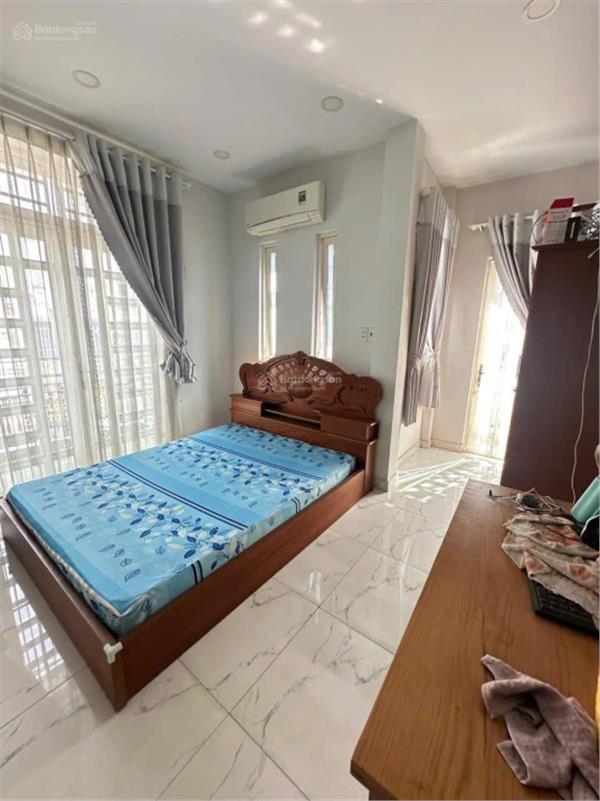 MTKD Nguyễn Văn Công DT 5,3x25m nở hậu 6,6m DTCN 105,8m2 có 8 phòng đang cho thuê 30tr/th 17tỷ TL 15993801