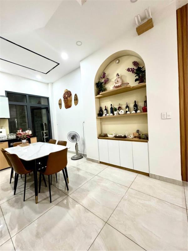 Bán nhà riêng ở Nguyễn Văn Khối, 10,6 tỷ, 63,7m2, 4PN, 3WC 15993810