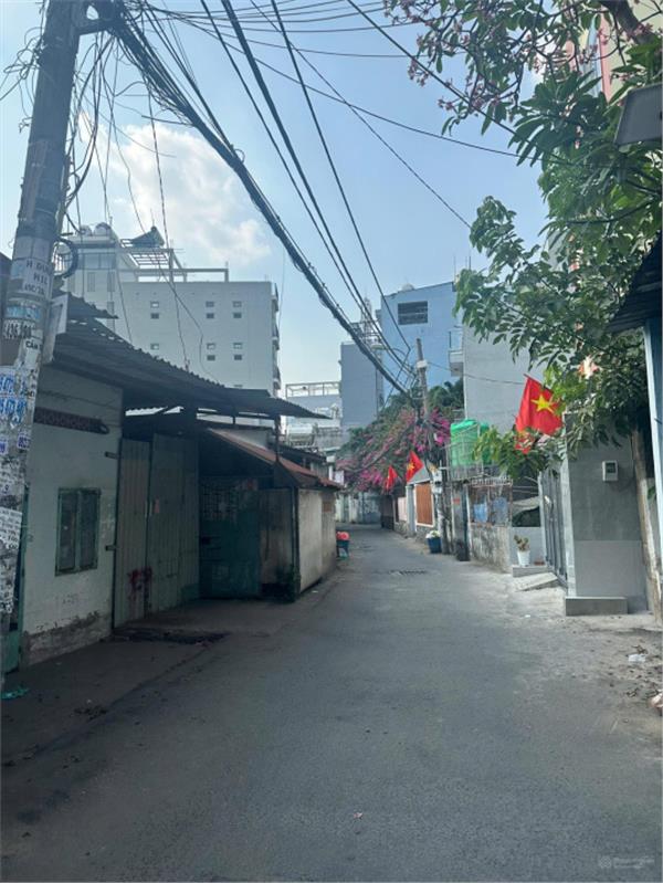 Nhà hẻm 80 tại Dương Quảng Hàm P5.GV dt 4,8x12m (cn 62,7m2) nở hậu 8,5m gần Đại Học Văn Lang 8 tỷ 15993812