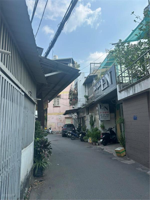 Nhà hẻm 80 tại Dương Quảng Hàm P5.GV dt 4,8x12m (cn 62,7m2) nở hậu 8,5m gần Đại Học Văn Lang 8 tỷ 15993813