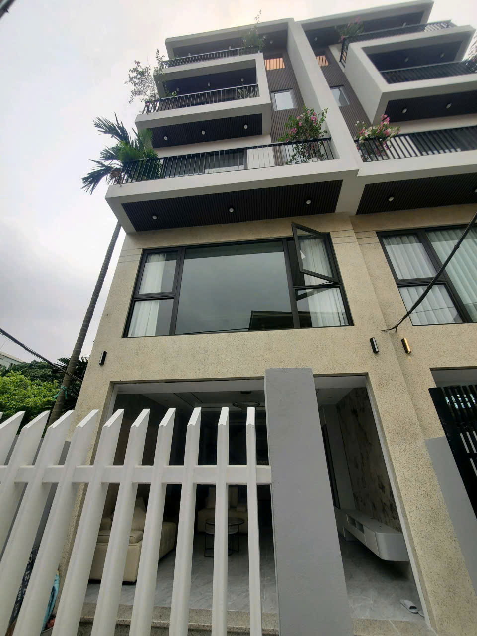 Bán nhà Ngọc Thuỵ,Long Biên 5 tầng,66m,mt5m gần phố nhỉnh 11 tỷ  15993825