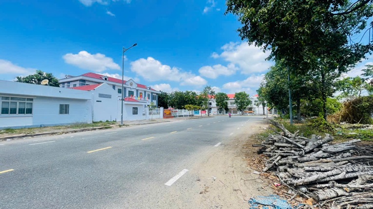 HOT ĐẤT ĐẸP- GIÁ TỐT BÁN NHANH LÔ ĐẤT TIỀM NĂNG GIÁ RẺ HƠN KHU VỰC TẠI Huyện Phong Điền, Cần Thơ 15993844