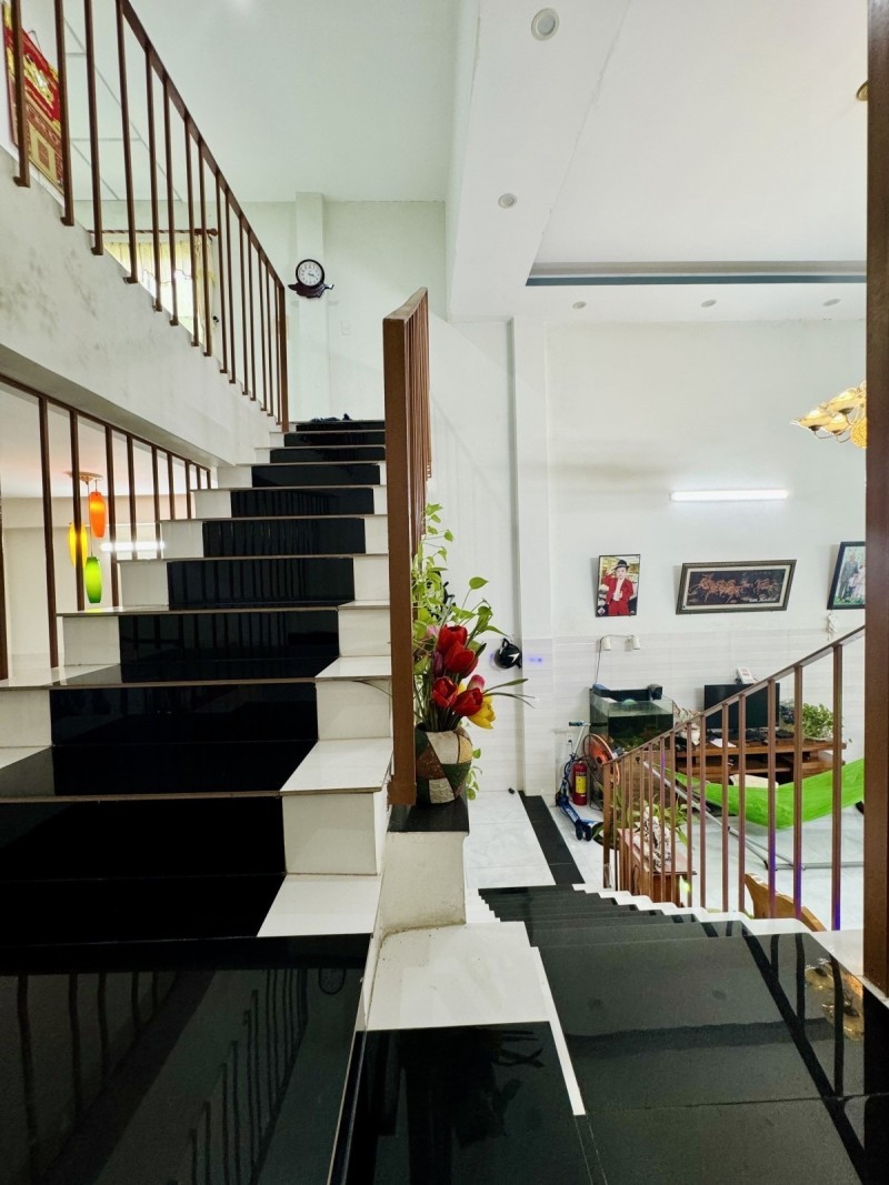 ♥ Kiệt Ô tô tránh, sát MT Ông Ích Đường, 95m2, 2 tầng 3PN, 5.x tỷ 15993885