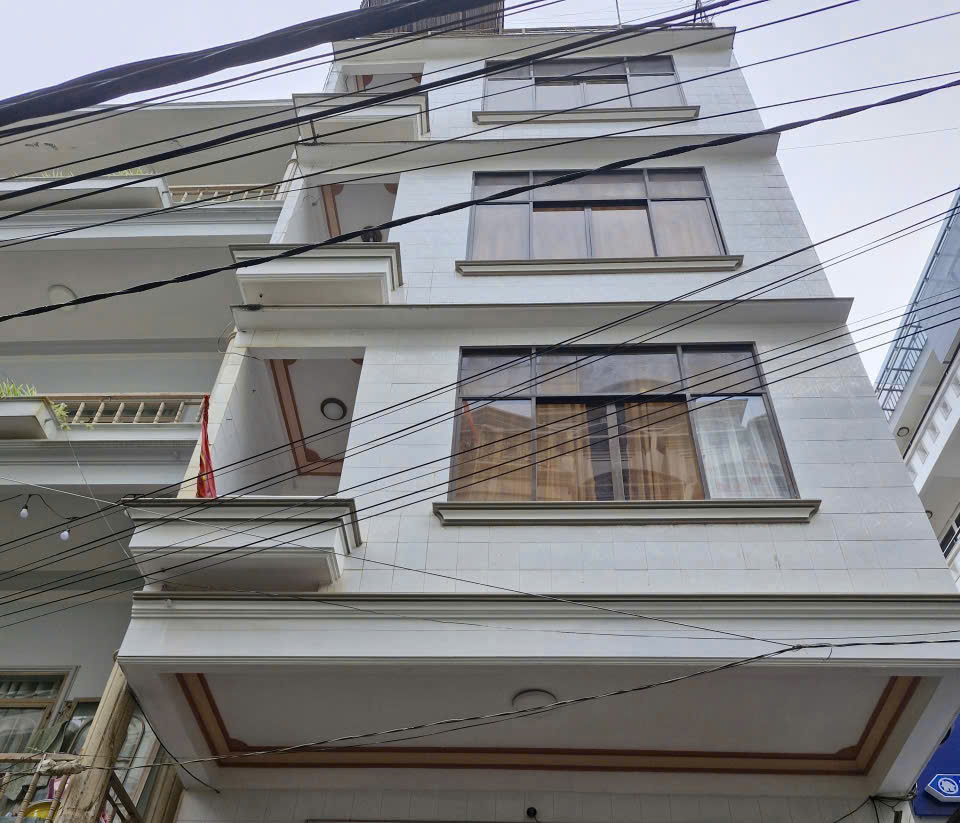 Cho thuê nhà 10 phòng Bùi Thị Xuân phường 2 Đà Lạt 20 triệu/tháng 15993886