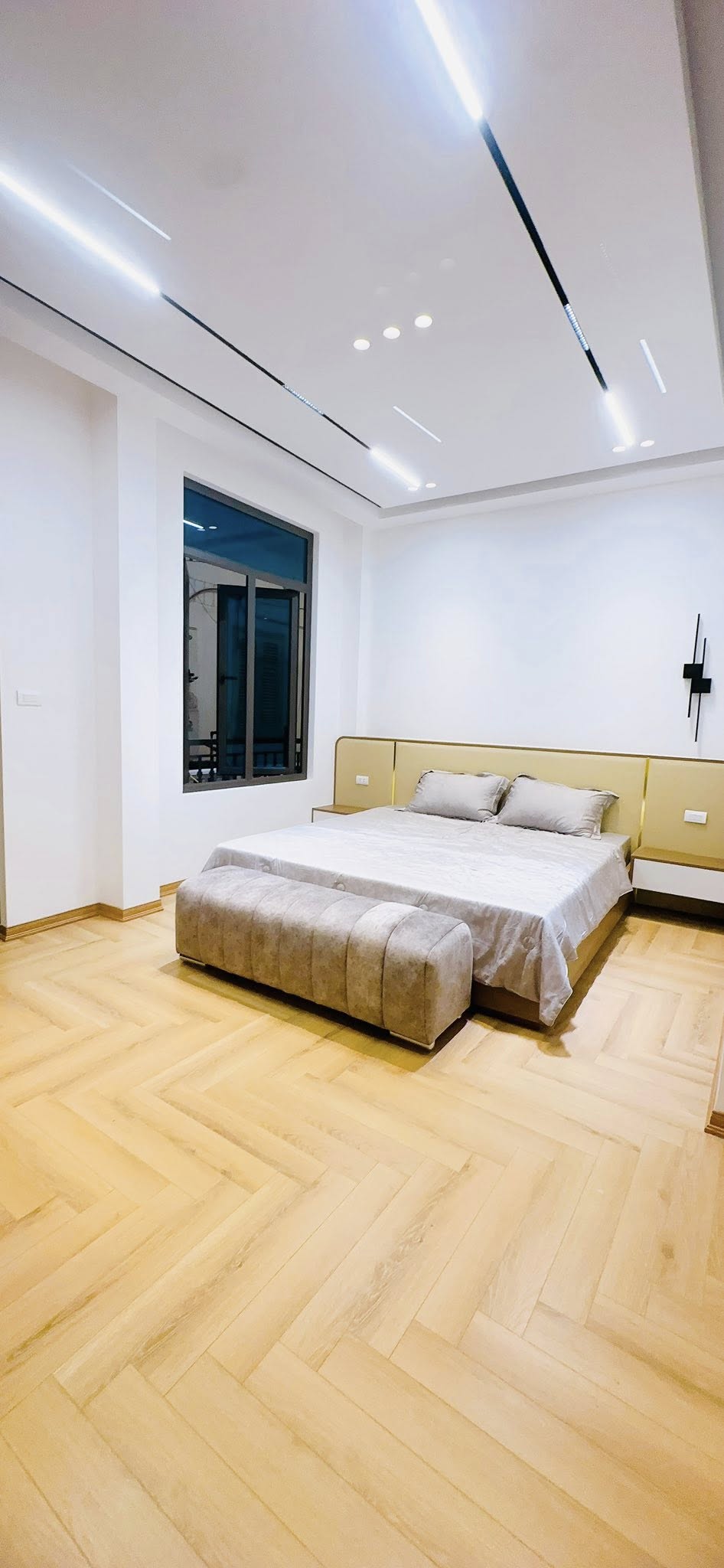 Bán nhà 5 tầng đường Hoàng Hoa Thám, Ba Đình 15993899