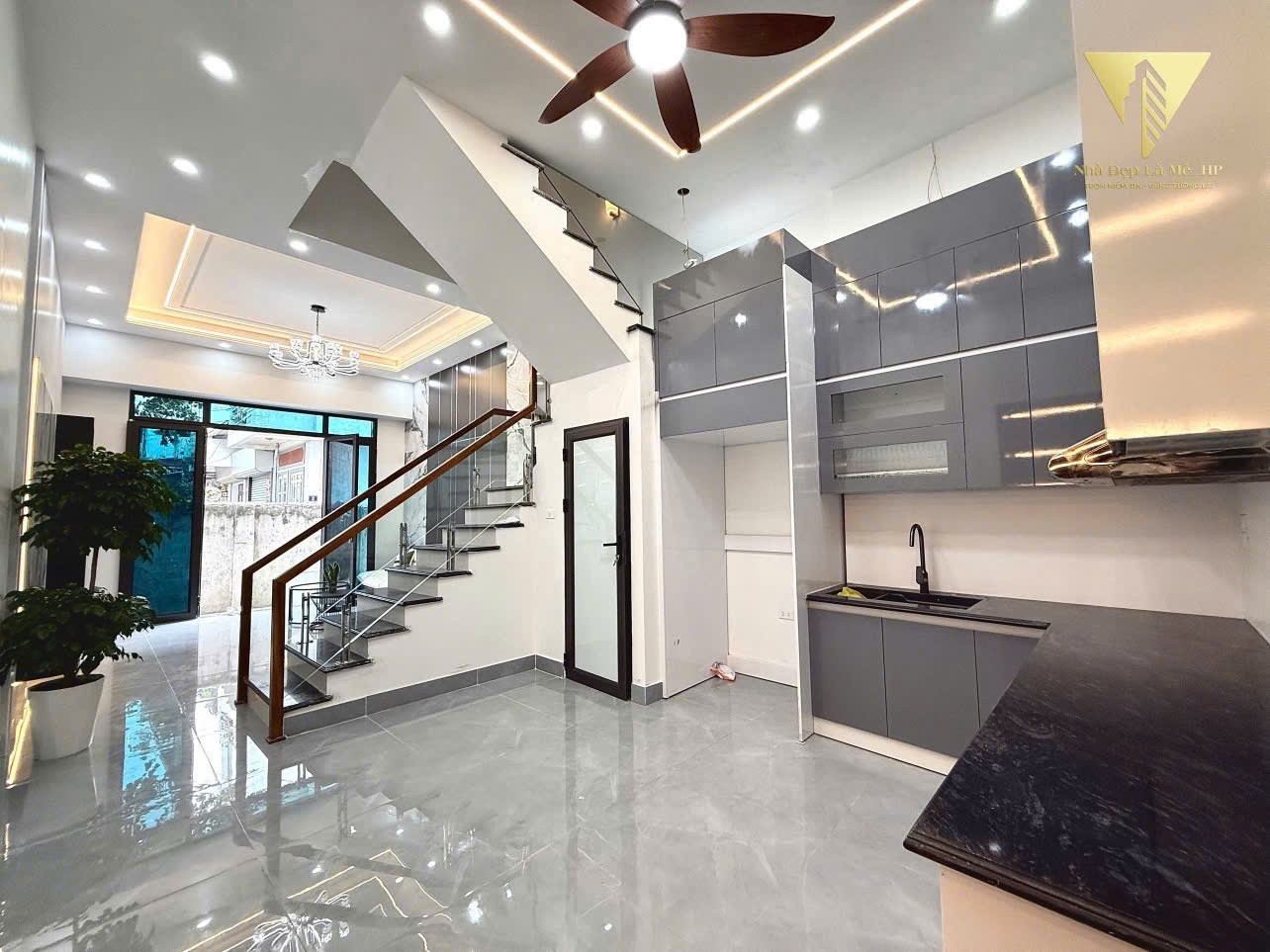 BÁN NHÀ 4 TẦNG ĐỘC LẬP PHỐ CẤM – NGÔ QUYỀN – Ô TÔ ĐỖ CỬA – GIÁ 3,65 TỶ 15993916